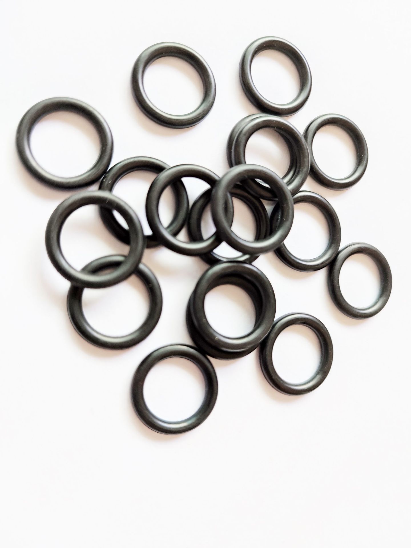 厂家定制氟橡胶o型圈 黑色氟橡胶密封圈 汽车空调修理盒o型圈