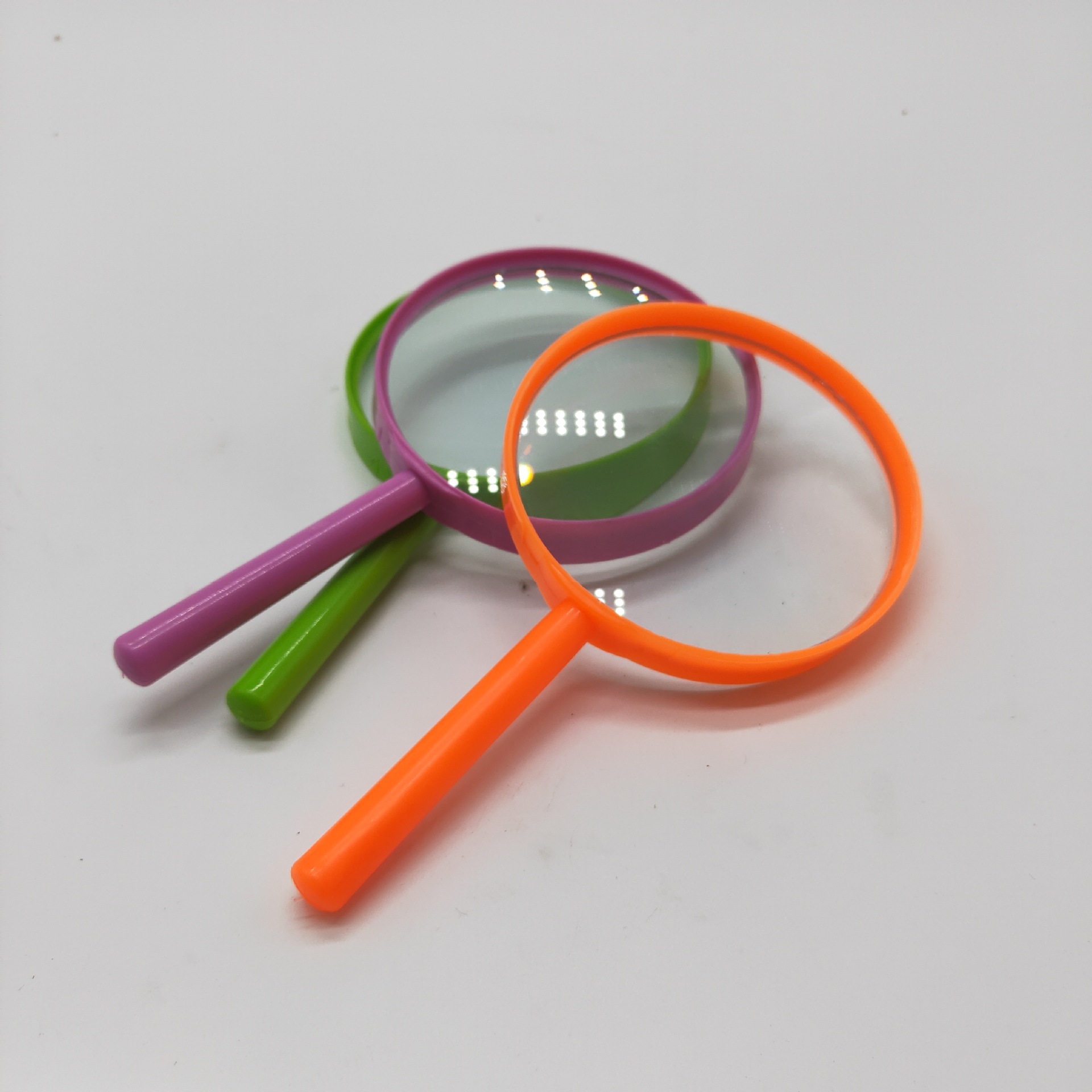 批发90彩色放大镜阅读手持放大镜直柄放大眼镜