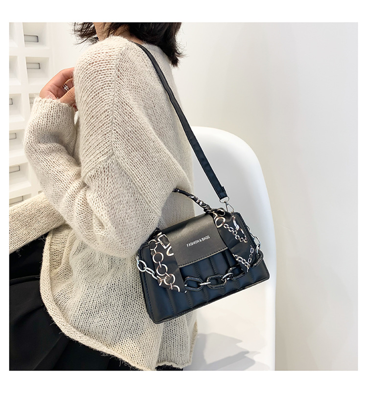 High Quality Crossbody Bag Women's 2022 New Fashion Design PU Leather Handbag Fashion Simple Chain Ribbon Shoulder Bag