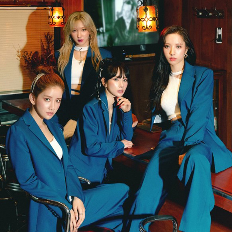 宇宙少女同款丨秋季克莱因蓝西装舞台韩舞女团打歌服爵士舞演出服