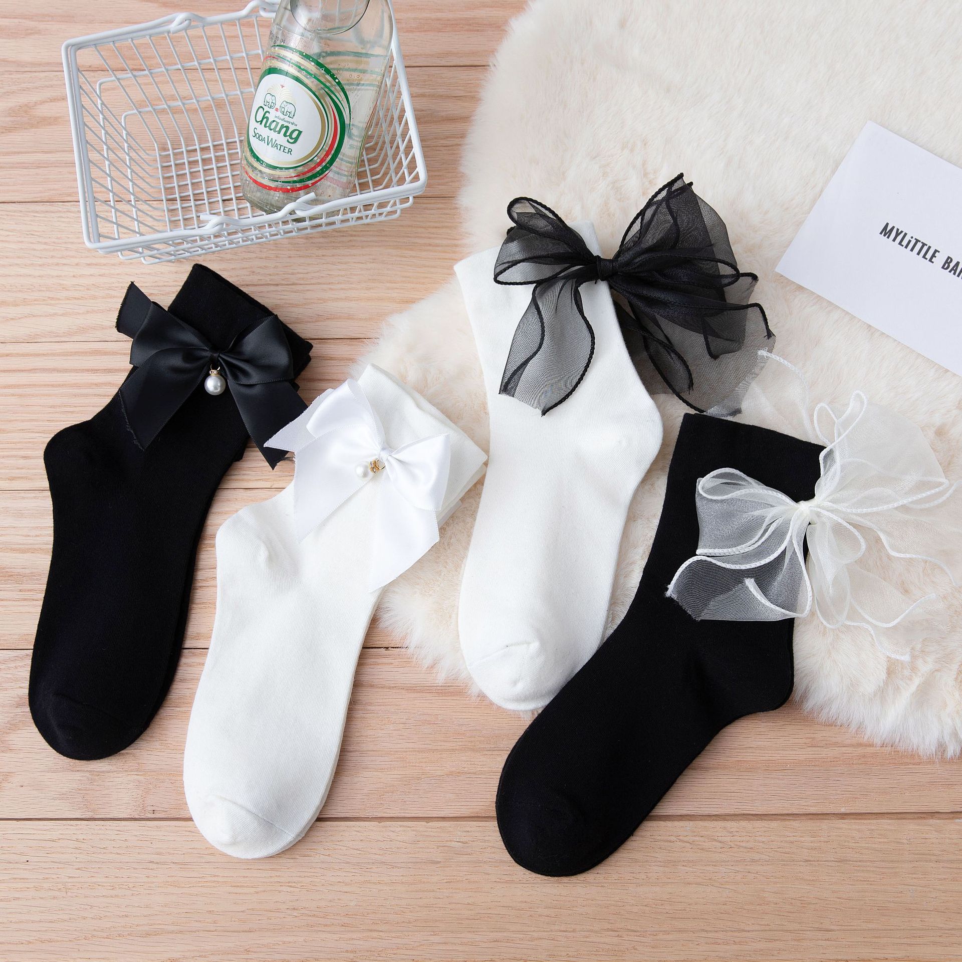lolita软妹袜子女白色蝴蝶结中筒袜日系jk棉袜珍珠甜美少女长袜