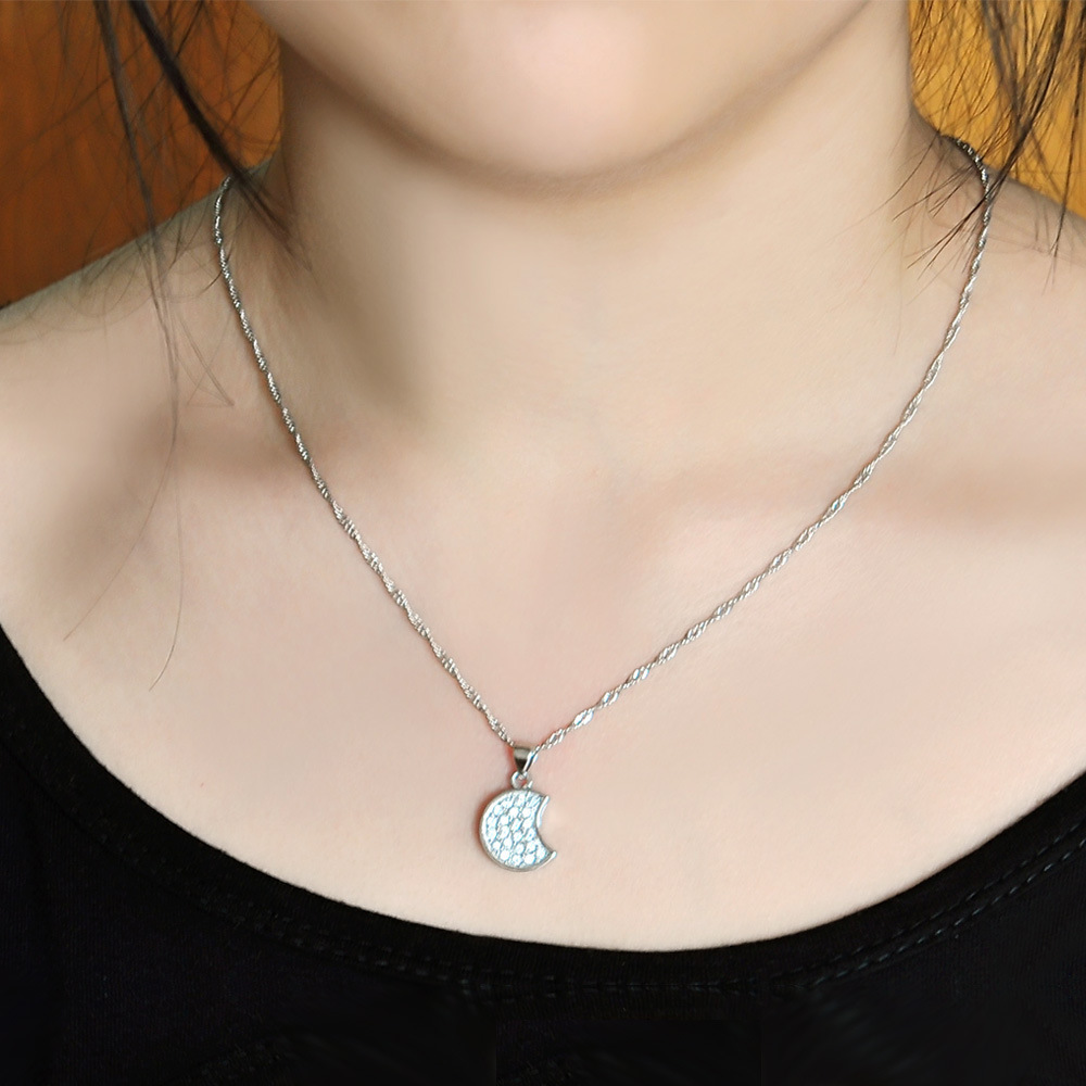 韩国东大门热销冷淡风满钻月亮月牙吊坠项链女式百搭时尚首饰批发