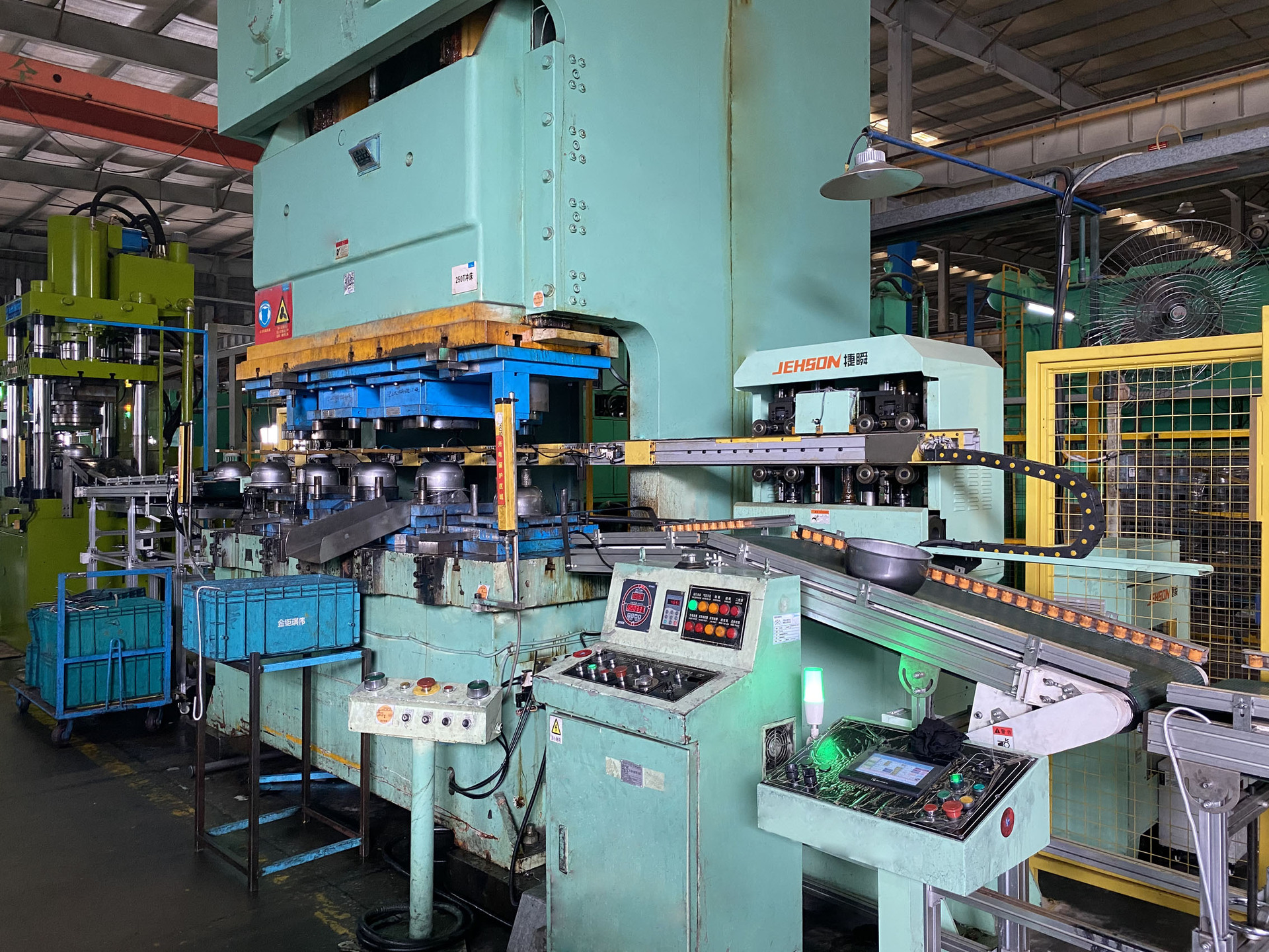 三次元冲压机械手 高速冲压找地方生产线 冲压自动化设备