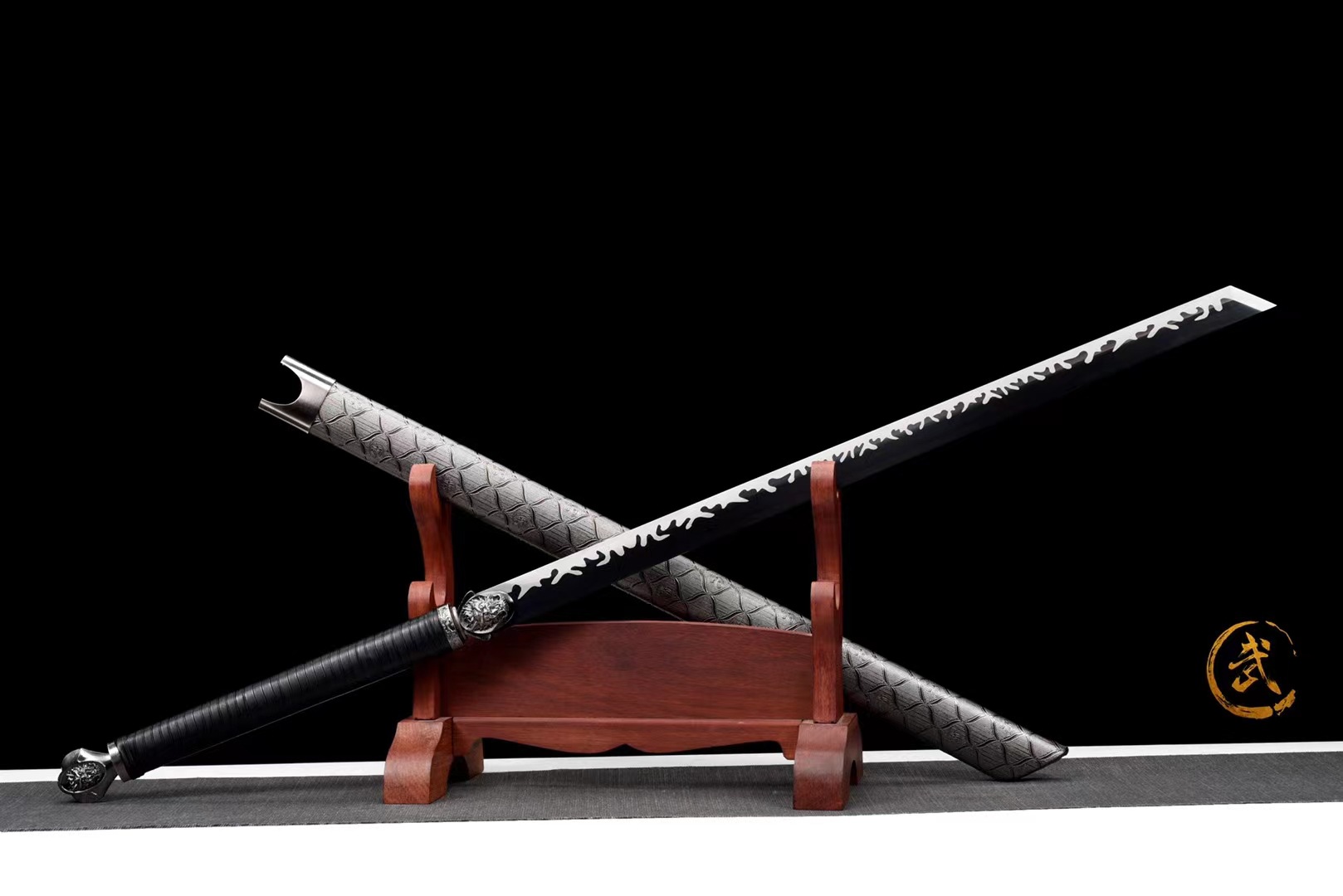 龙泉市刀剑高锰钢发黑手工锻打长款唐横刀白玉龙象冷兵器未开刃