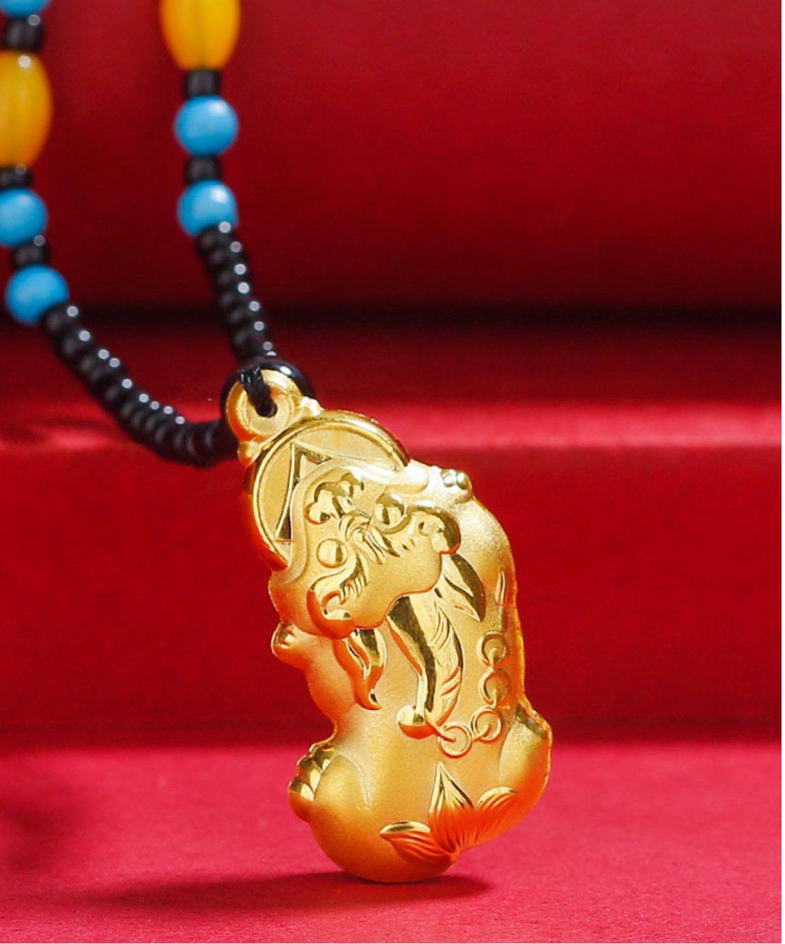 黄金吊坠双面金观音佛吊坠福袋六字真言貔貅金镶玉4d足金工艺挂饰