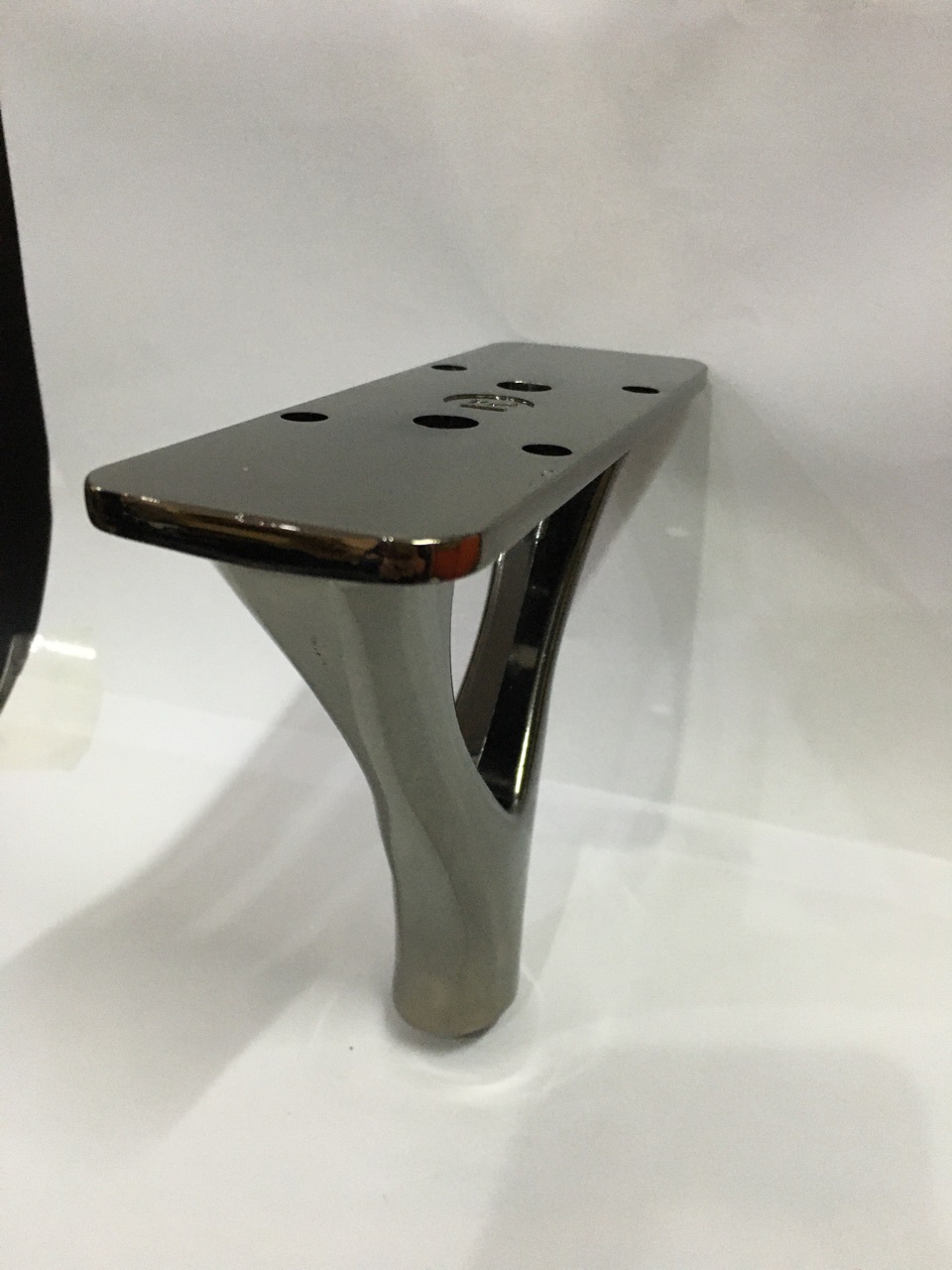 5分 枪黑三角脚型