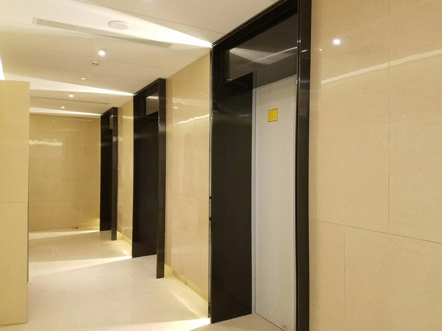 不锈钢电梯门套拉丝镜面板材 不锈钢欧式边 非标金属门框可接工程