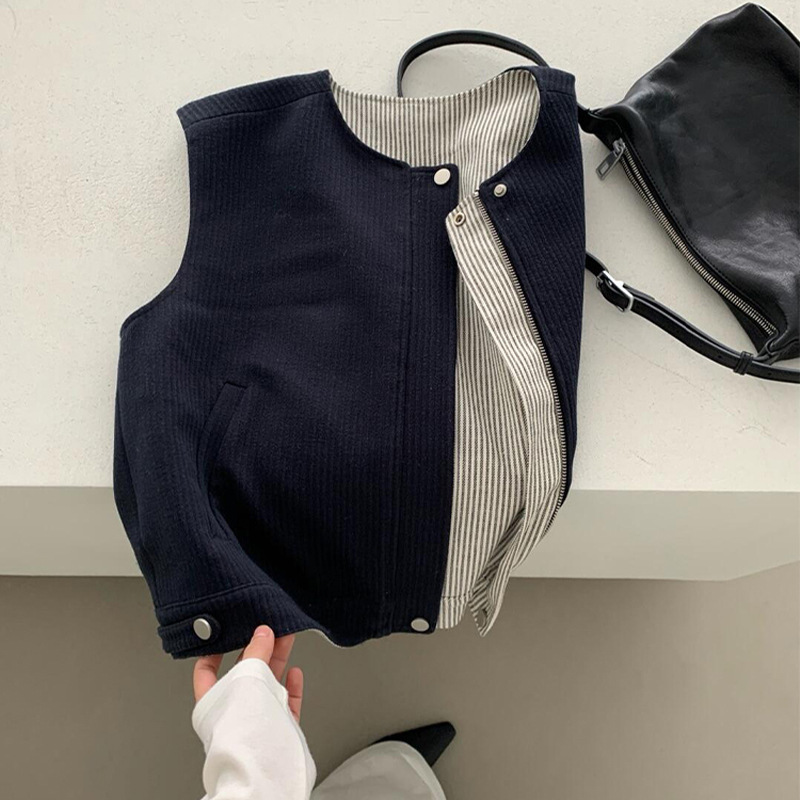 欧货2025春秋新款简约复古竖条纹两面穿外套时尚无袖背心马甲上衣