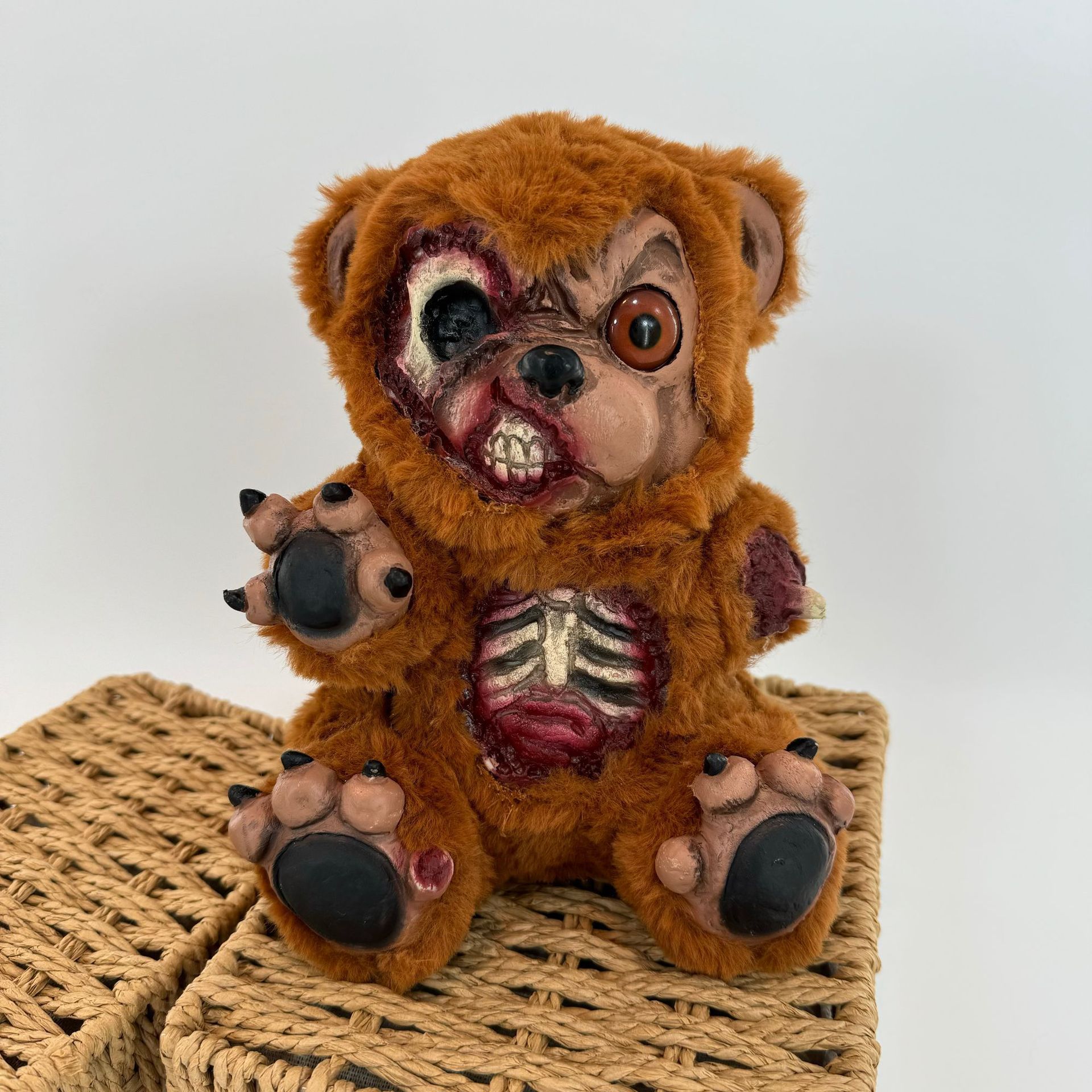 跨境新款毛绒公仔动漫同款乳胶玩具万圣节玩偶棉花娃娃搪胶娃娃