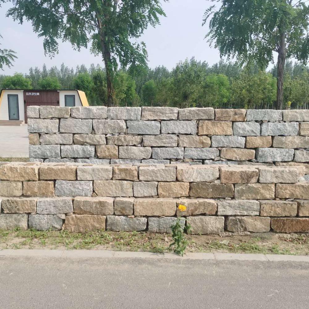 批发老石板旧石板地铺石材石头条乱型石石槽石磨盘步道石料铺路石