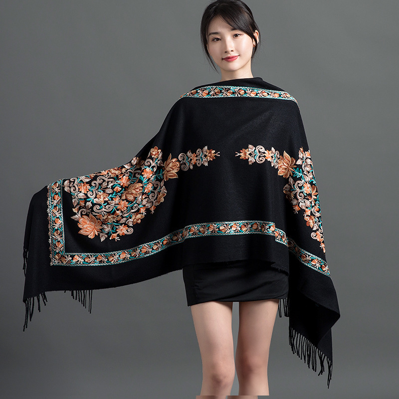 embroidered scarf ethnic style gold silk embroidery cashmere-like scarf shawl women‘s thick warm long tassel shawl