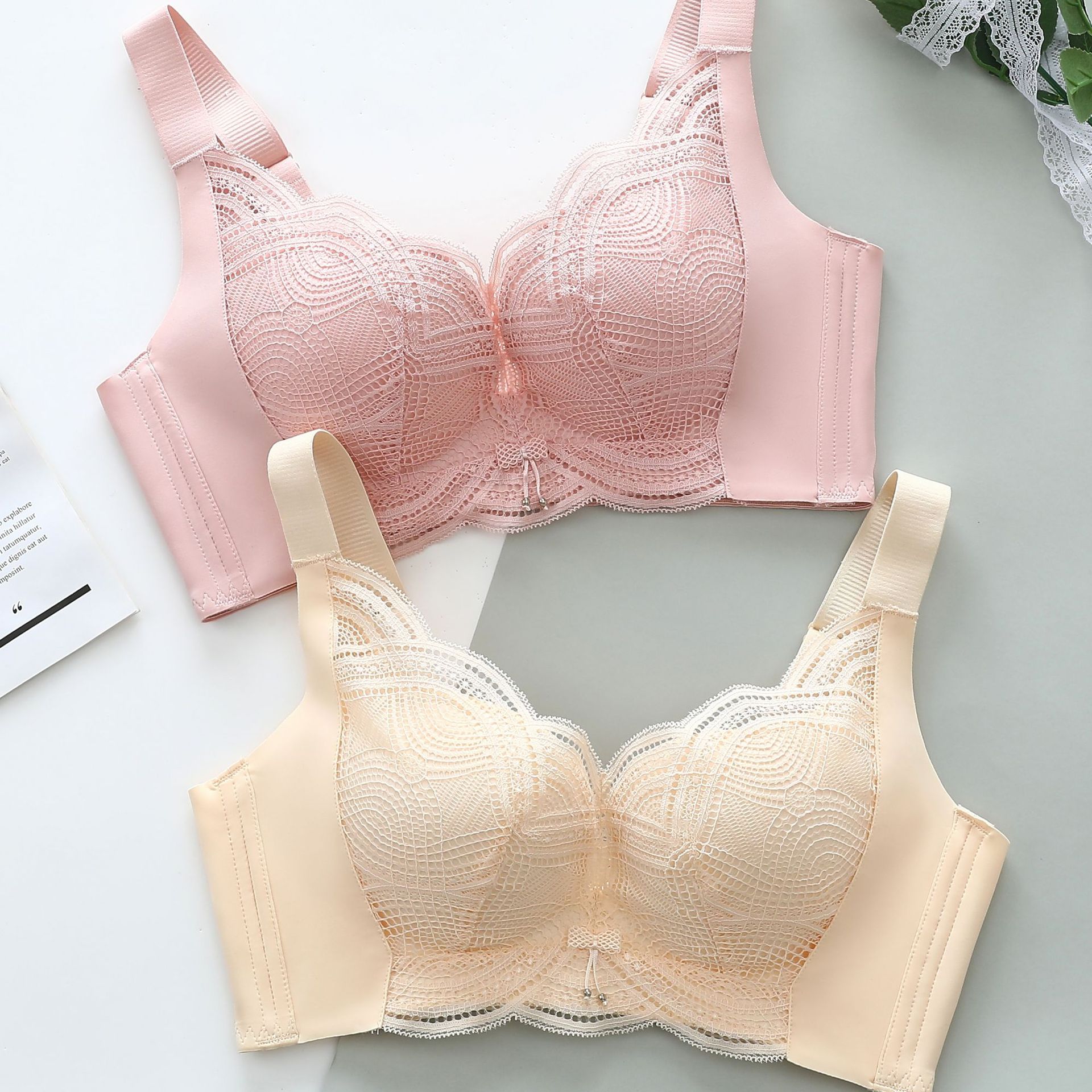 大胸显小大码全罩杯软钢圈薄款文胸女收副乳宽肩带无海绵上托下垂