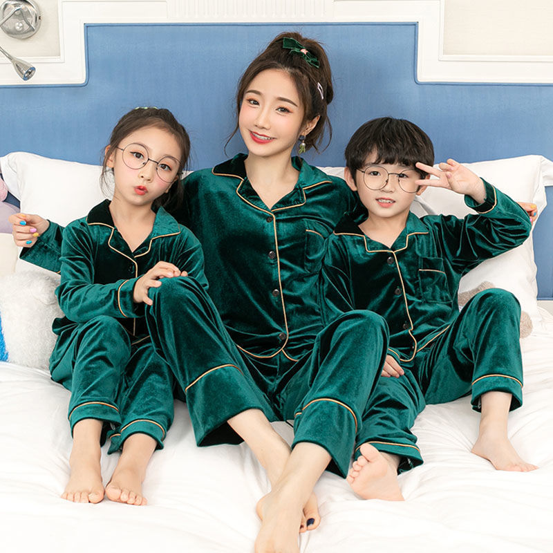 Children's Pajamas Spring and Autumn Boys 'And Girls' Pajamas Long-Sleeved Cardigan Gold Velvet Parent-Child Medium Thick Section Homewear Suit Winter