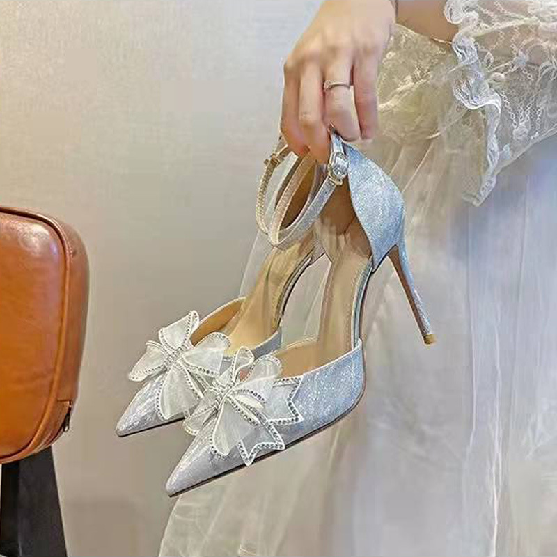 水晶高跟鞋婚鞋主婚纱2022新款春季蝴蝶结中空细跟仙女包头凉鞋女