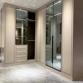 全屋衣柜轻奢衣帽间衣柜高光云石板pet板平开门橱柜厂家直销南昌