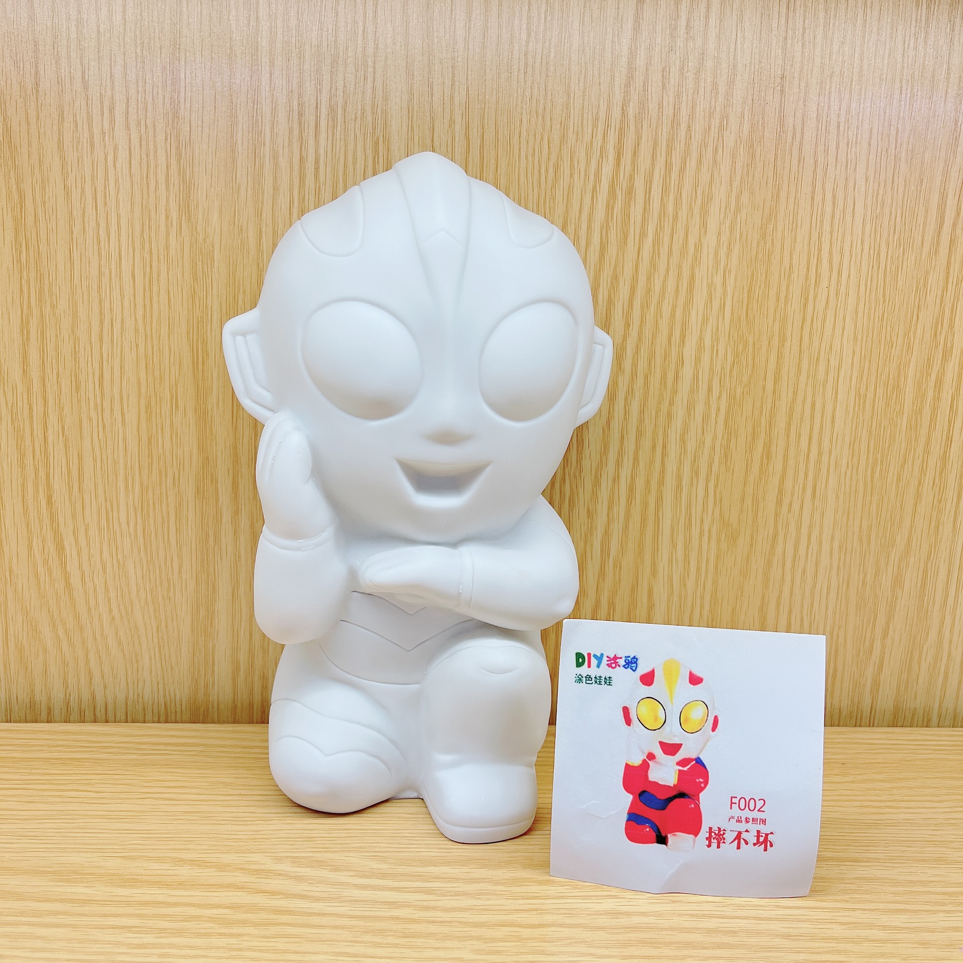 Ultraman Large Vinyl Coloring Doll White Body DIY Handmade Coin Bank Stall Toy Plaster Drop-Resistant Card