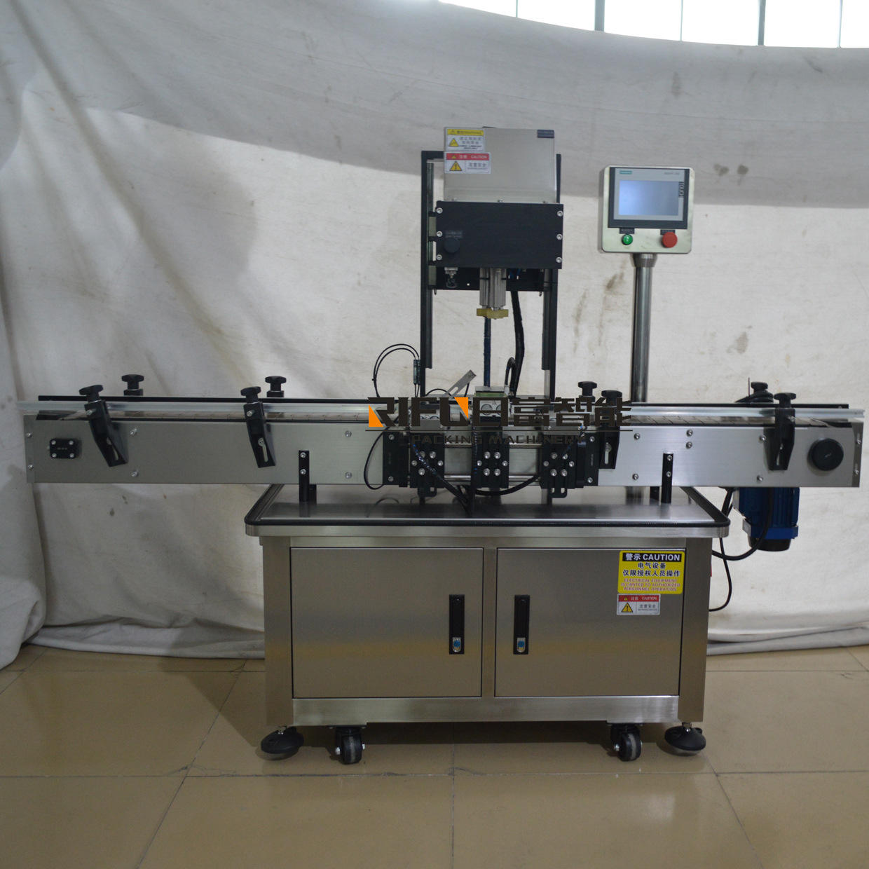 直线式饮料瓶旋盖机 洗护日化瓶子高速旋盖机 洗手液消毒液拧盖机