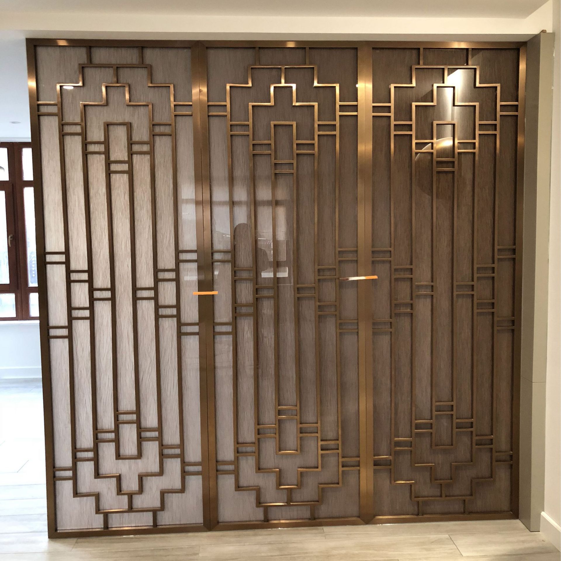 新中式不锈钢金属屏风隔断花格办公室客厅大堂通花玄关格栅背景墙