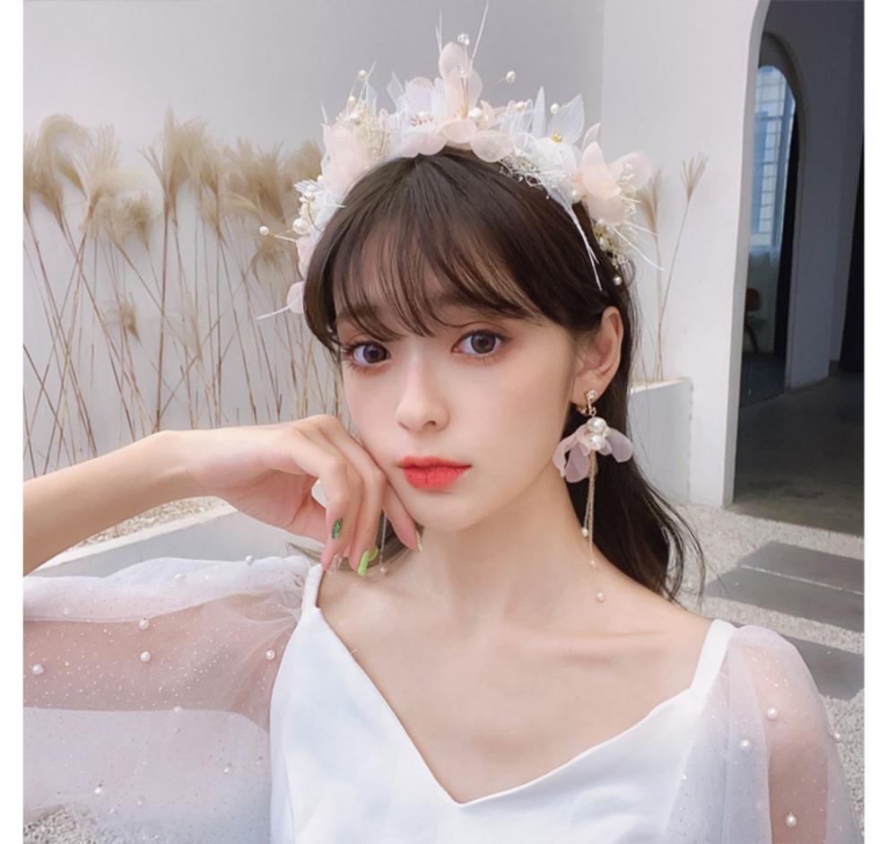 法式婚纱头饰新娘2021年新款西式白沙简单大方流行主婚纱高端仙气