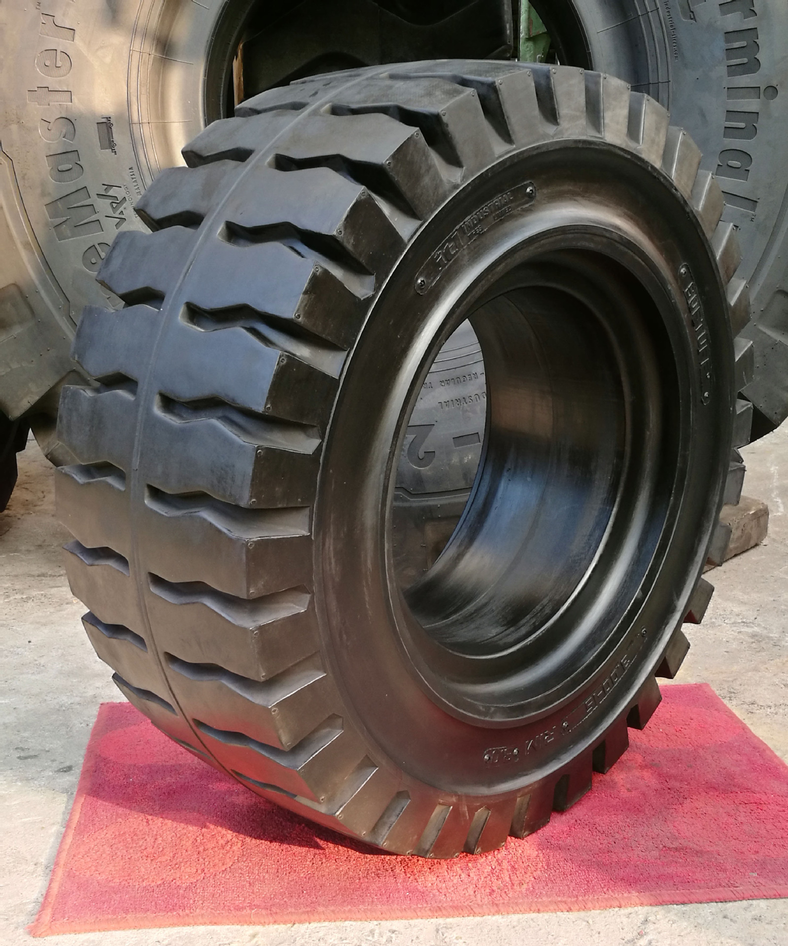 前进牌汽车轮胎