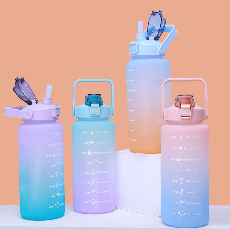 Large Capacity Sports Bottle Outdoor Portable New Gradient Color Plastic Cup 2000ml with Scale Sports Bottle Wholesale