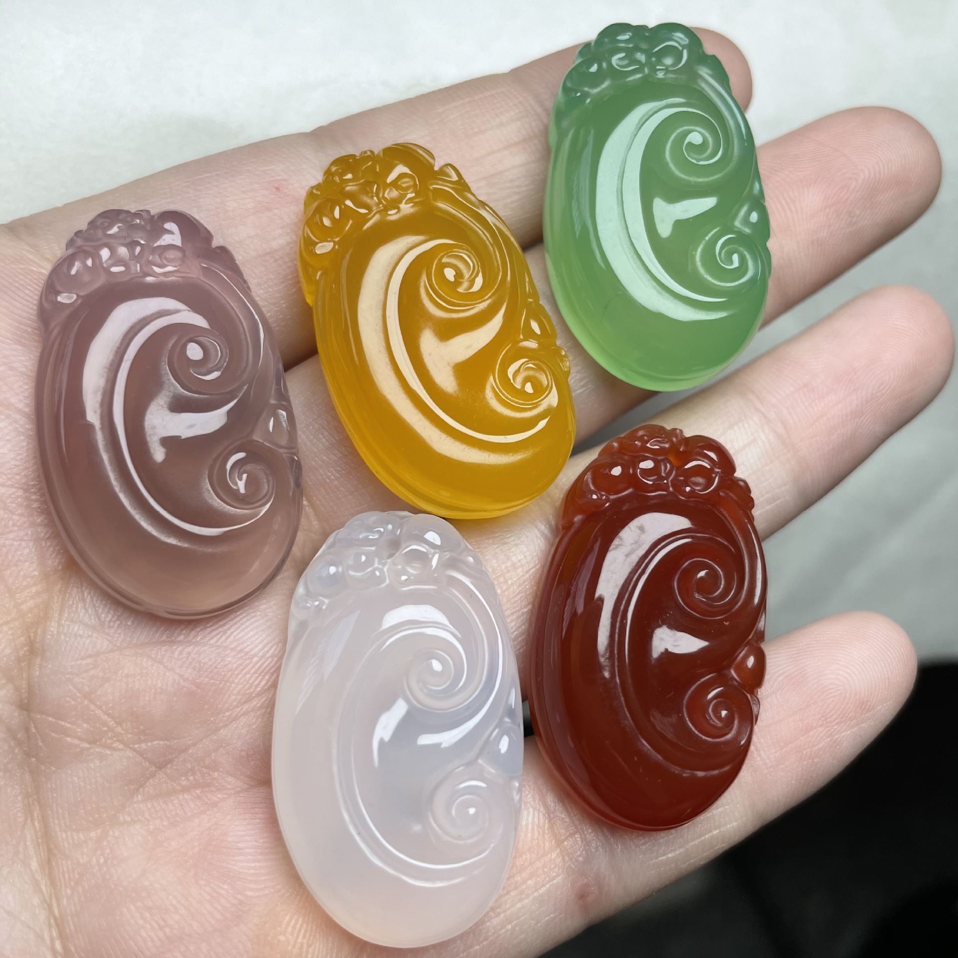 店唐宋翡翠玛瑙批发|9年 |主营产品:和田玉俄料翡翠玛瑙玉髓手镯摆件