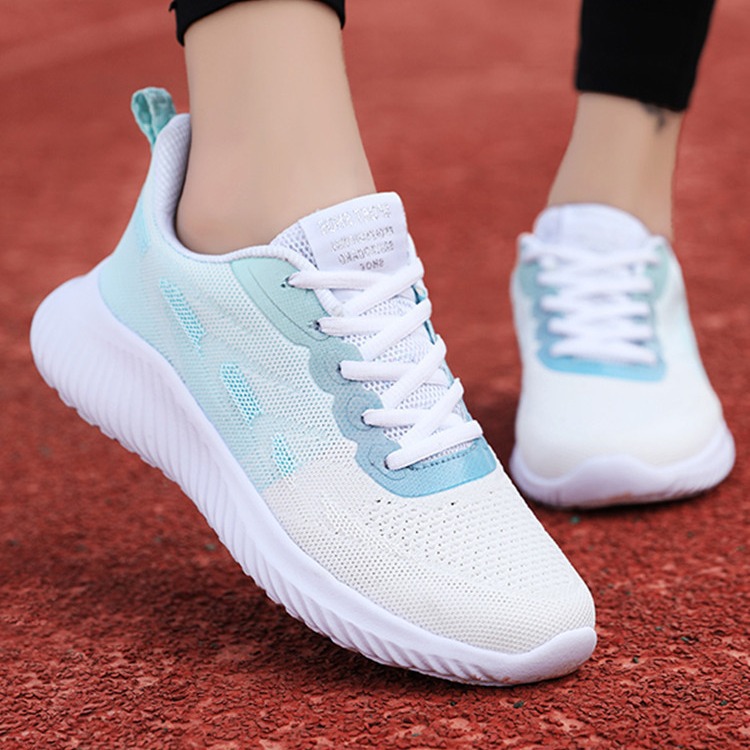 室内运动鞋女款静音防滑健身房专用软底居家跳绳鞋子女减震跑步鞋