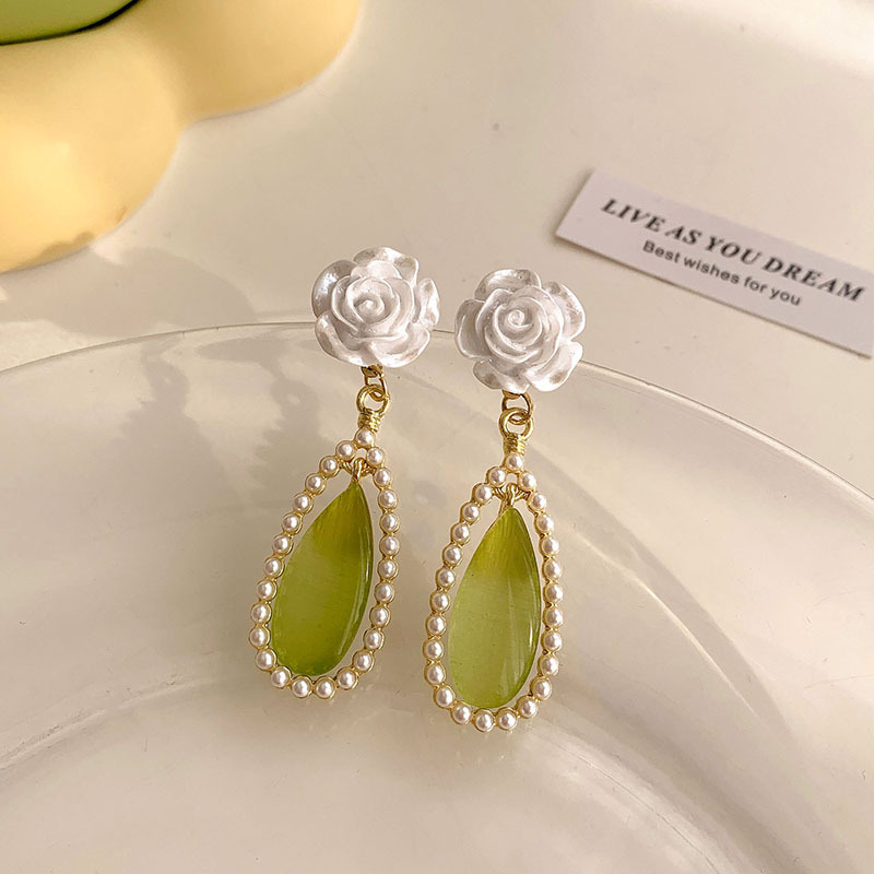 Green Ear Studs Sweet Girl Earrings 2023 New Early Spring Minority Simple 925 Sterling Silver Earrings Wholesale