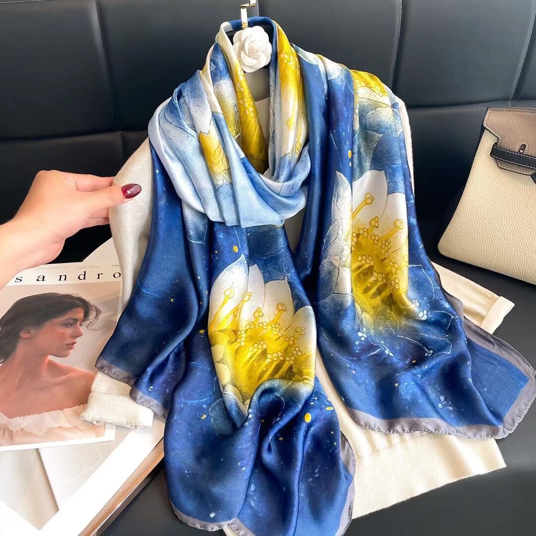 杭州丝绸丽锦缎面高档丝巾女士围巾披肩新款素雅百搭防晒气质丝巾