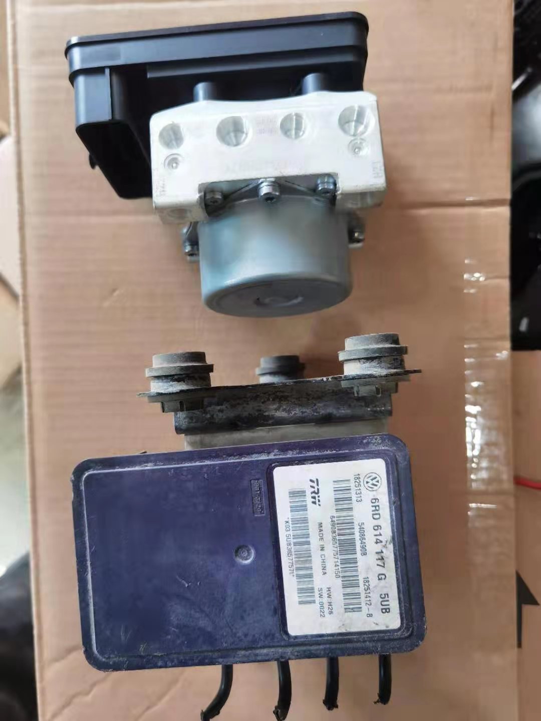 新款abs泵 捷达桑塔纳志俊3000普桑新秀b5新领驭新帕萨特宝莱