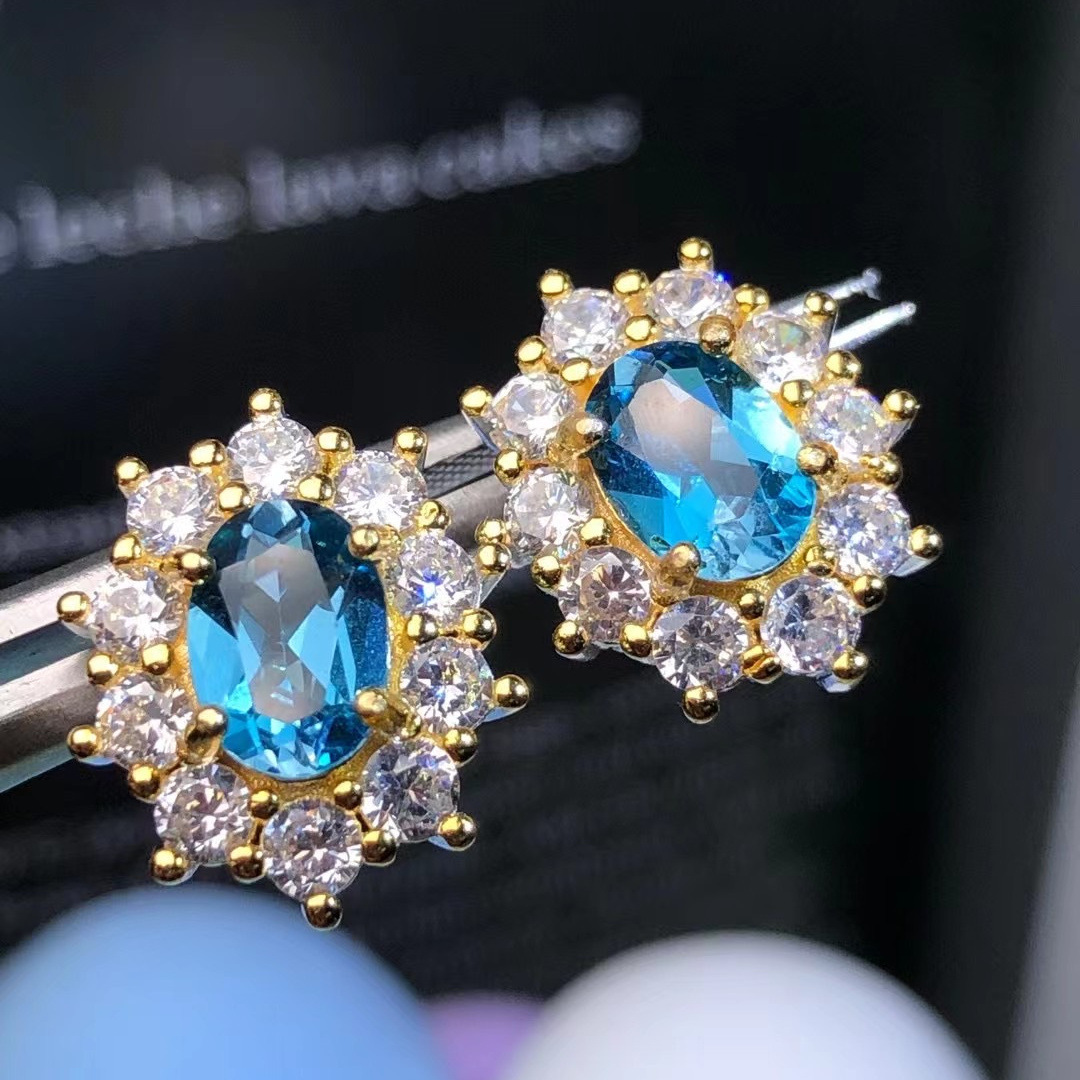 天然伦敦蓝托帕石耳钉纯净体镶嵌s925银颜色鲜艳深蓝切工精湛