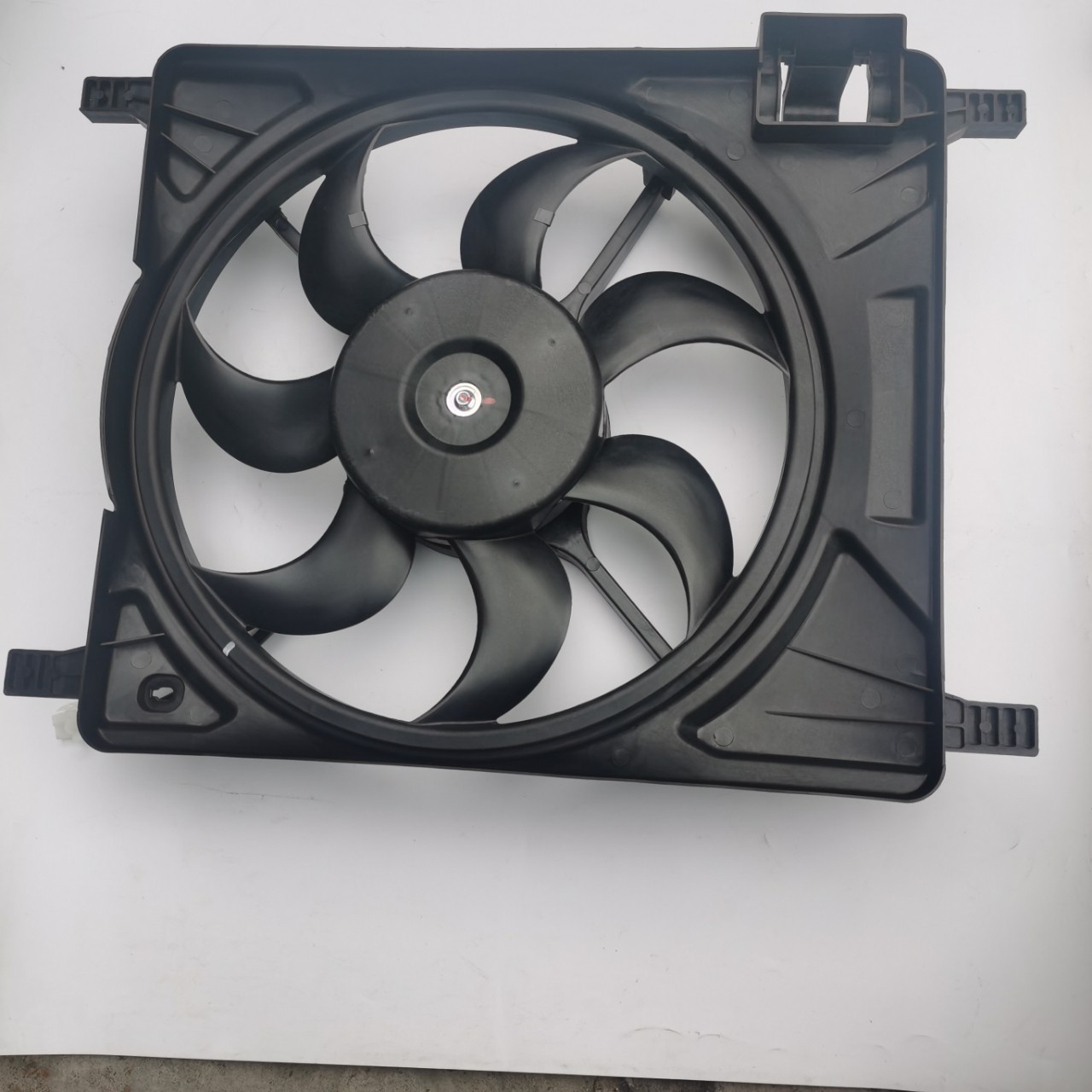 汽车冷却电子扇适用于雪佛兰spark(m300)matiz零件号码95978940