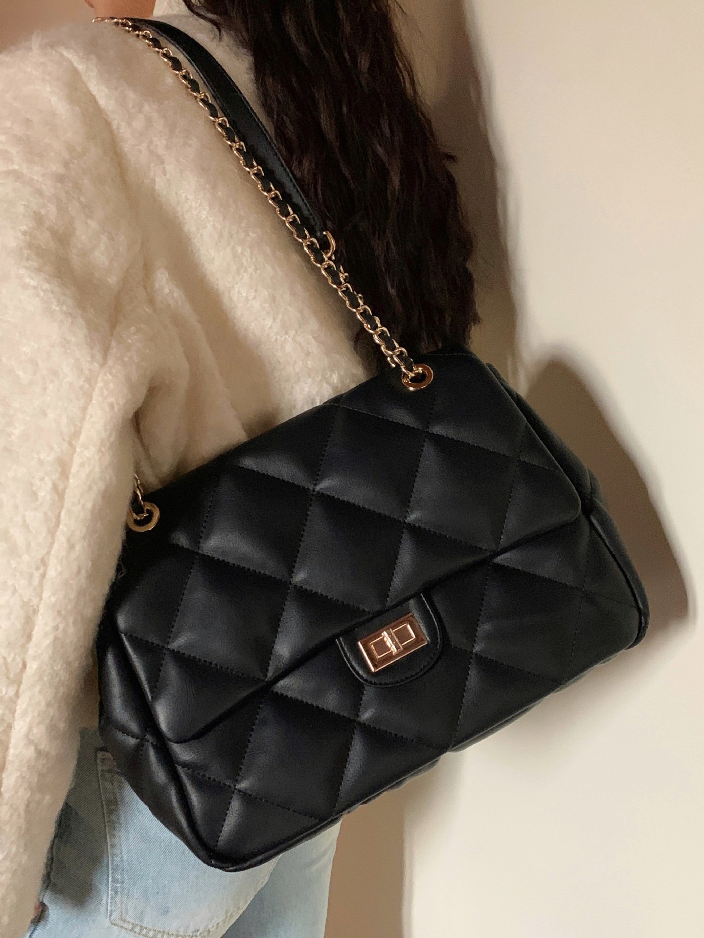 0成交26件南风xmiocra koly 加纳序章双肩包包女秋冬小众设计手提菱格