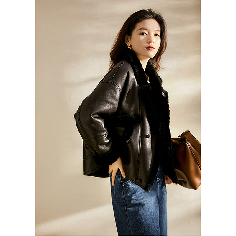 全羊毛羊剪绒皮草外套女高级洋气拼接西装领复合皮毛一体kck82349