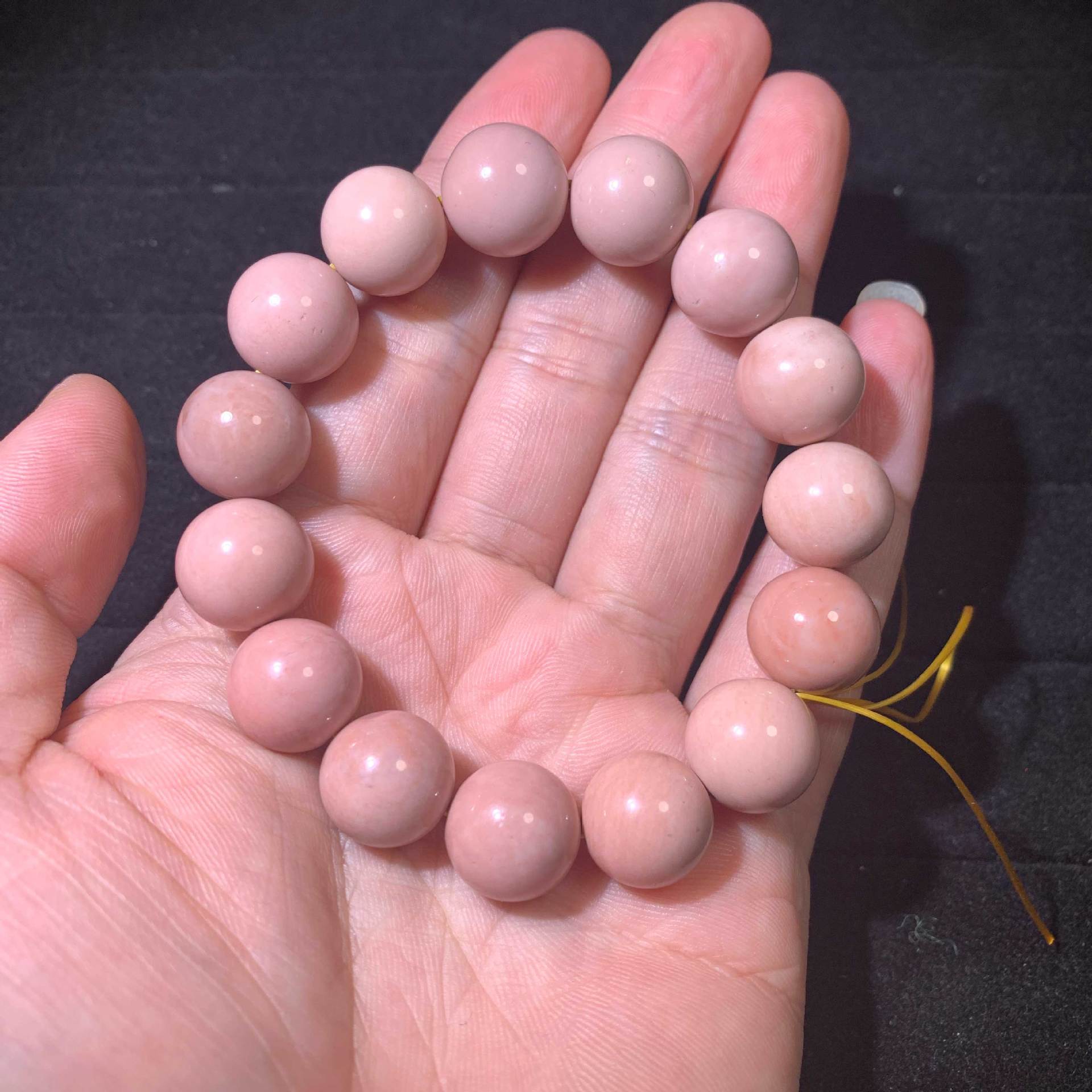 程远珠宝粉色阿拉善手链民族风马卡龙奶昔阿拉善彩玉戈壁玛瑙手串