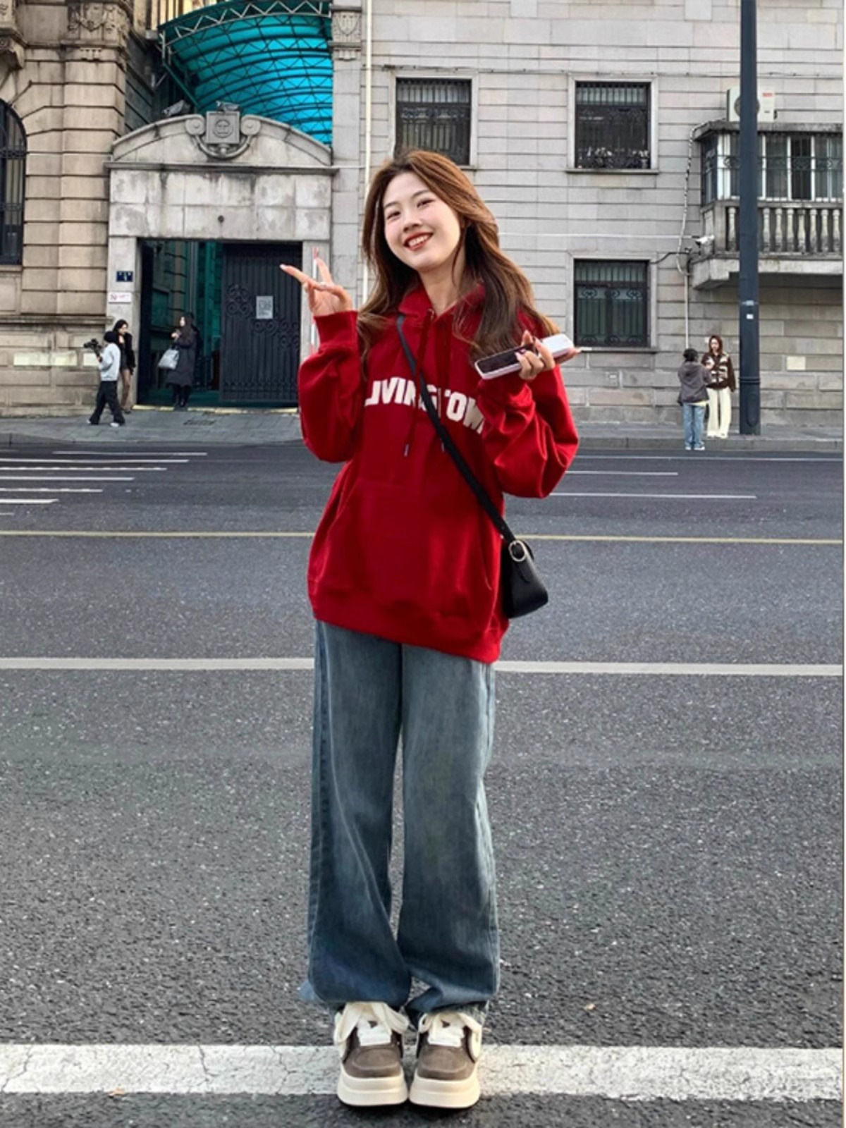 春秋中学生新年红色卫衣初中生少女学院风牛仔裤套装高中生冬装女