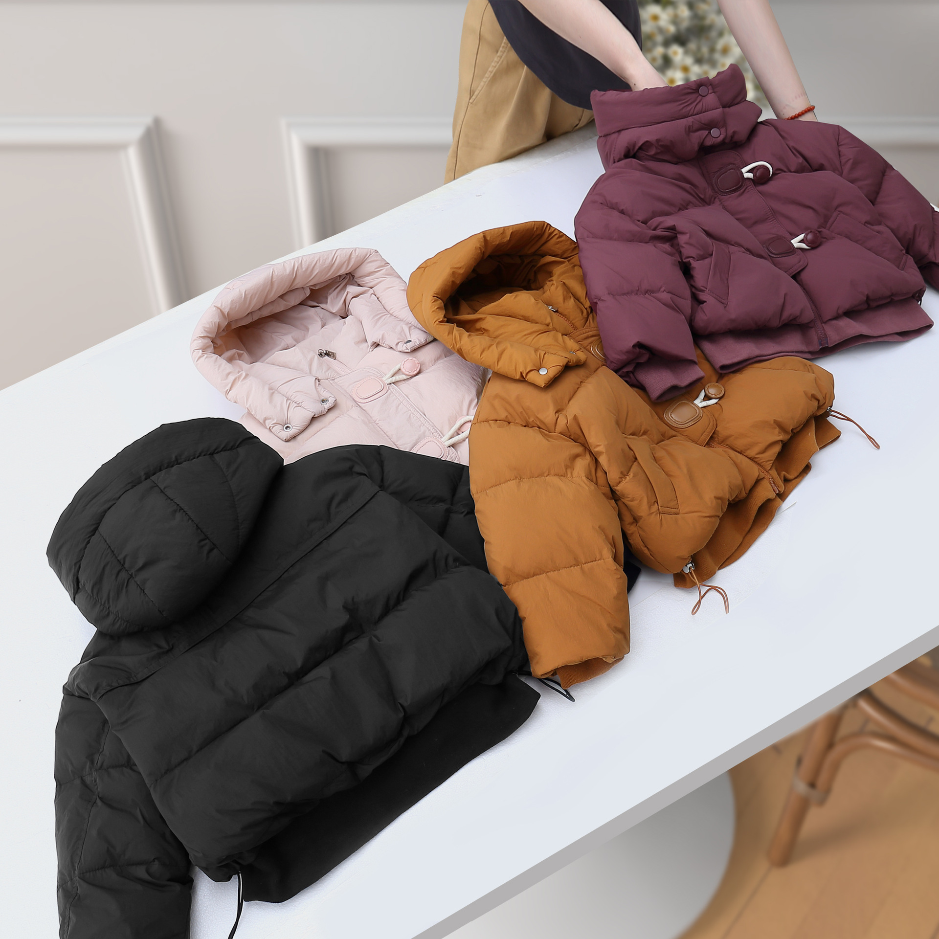 依珊恋儿童羽丝绒丝服男童女童秋冬保暖加厚童装外套厂家代发短款