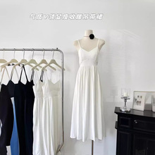 MILLAIDI 韩系ins洋气时尚法式V领长款连衣裙夏季小个子A字吊带裙