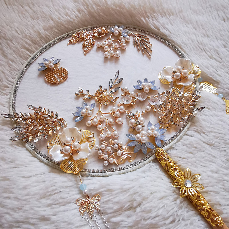 新中式冰蓝色婚礼手工扇子新娘团扇成品秀禾服手捧花出嫁结婚喜扇