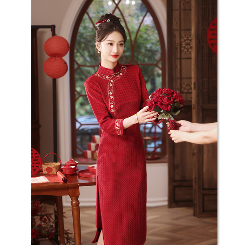 红色新娘红装长款七分袖旗袍2023秋冬新款复古国风改良新中式旗袍