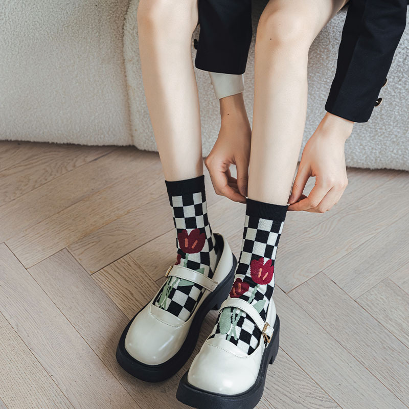 Five Finger Tube Socks Female Online Influencer Spring and Autumn Cute Split Toe Cotton Socks Ins Japanese Sweet Green Small Flower Long Socks