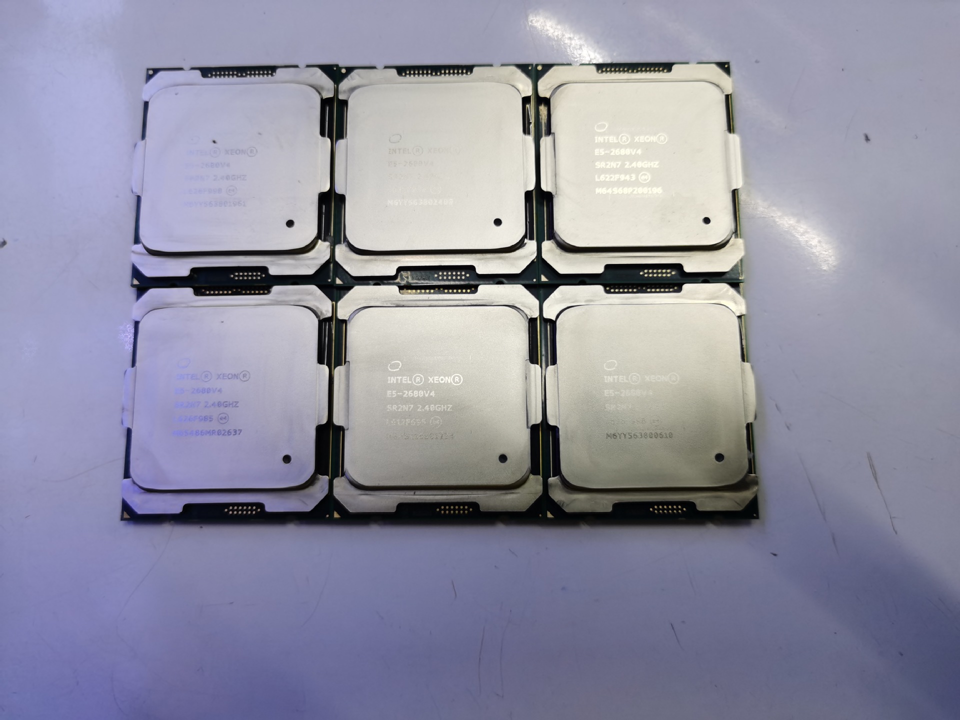 现货e5 2680v4 cpu 2011针志强e5 2680v4多核cpu