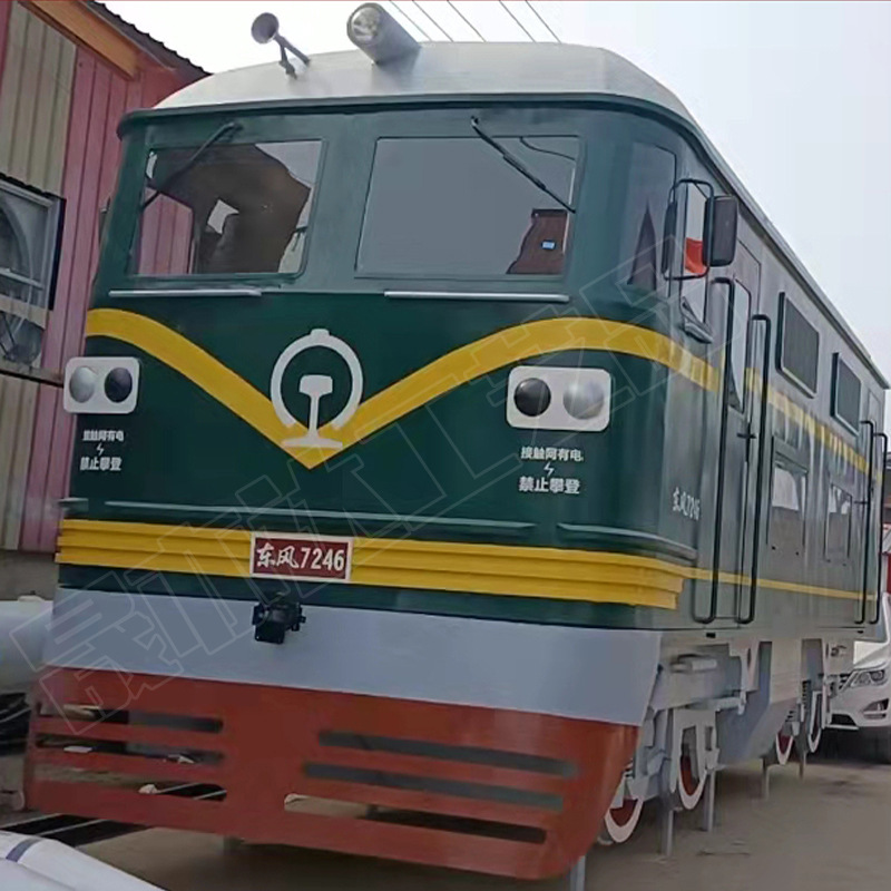 东风4型内燃机车仿真绿皮火车头火车厢餐厅 复古上游型蒸汽机车