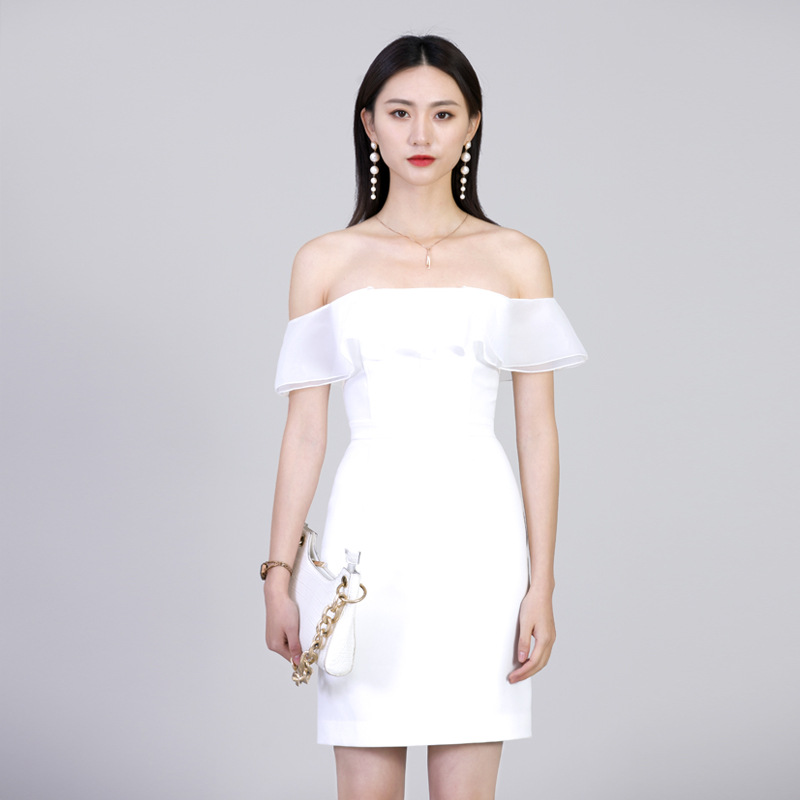 2021年夏装新款白色气质显瘦荷叶边一字领露肩连衣裙短裙小礼服女