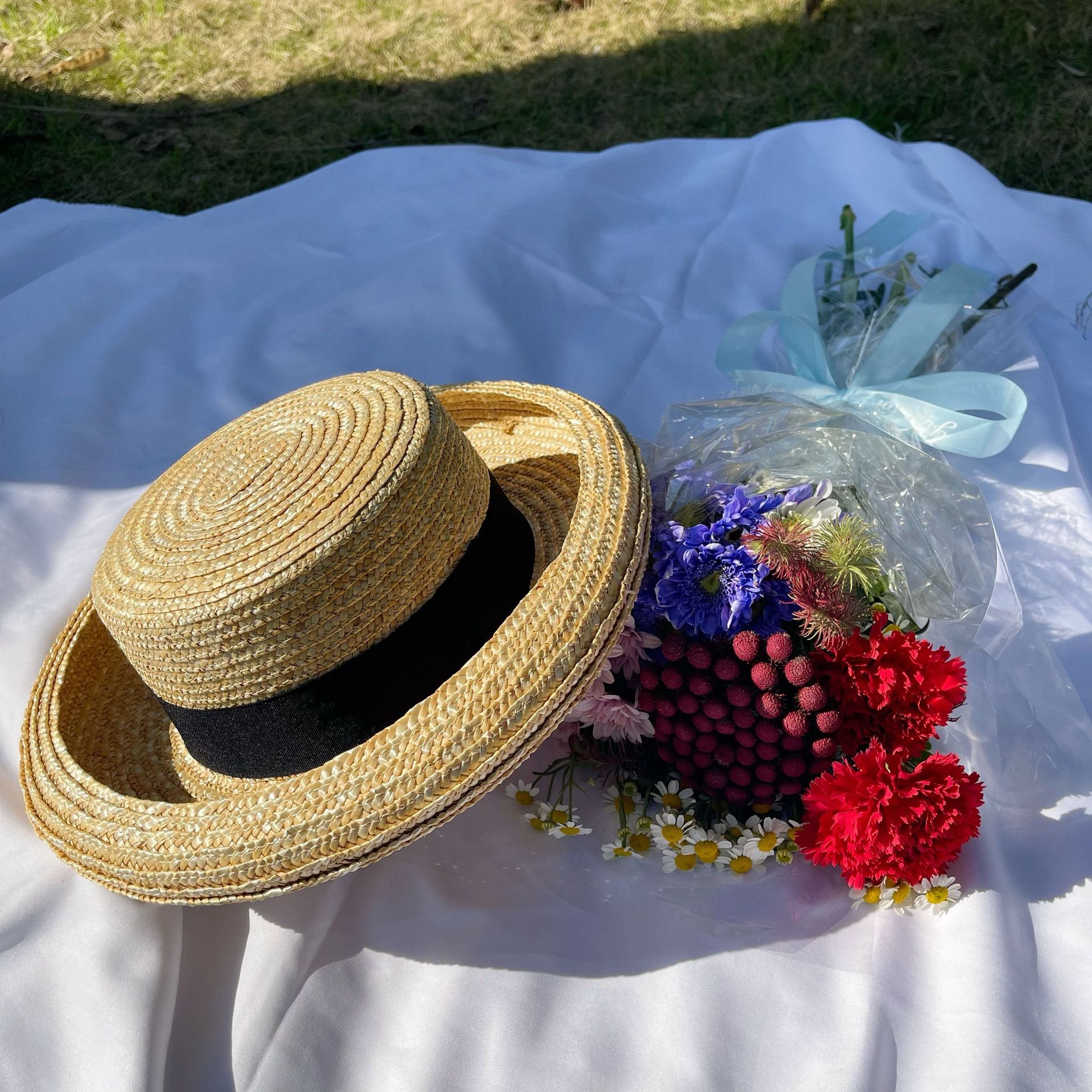 赫本风麦秆卷边大檐草帽子女夏季韩版时尚遮阳礼帽海边防晒沙滩帽