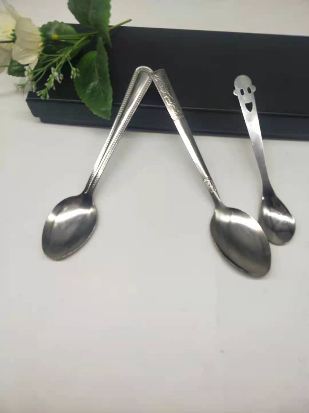 Stainless Steel Factory Direct Sales Processing Stainless Steel Spoon Tableware Micro Defective Item Wholesale Low Price
