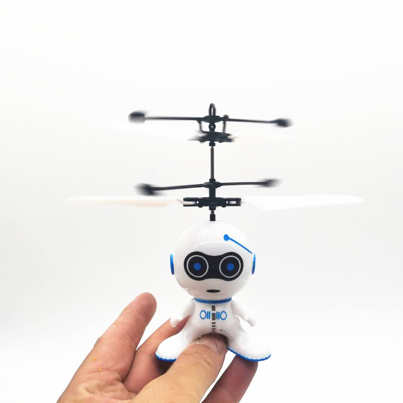 热销红外线感应小飞人飞行器悬浮灯光充电长遥控飞机新奇特玩具