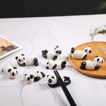 创意陶瓷餐厅摆件红脸小熊猫筷子架酒店家用动物筷枕筷托熊猫笔架