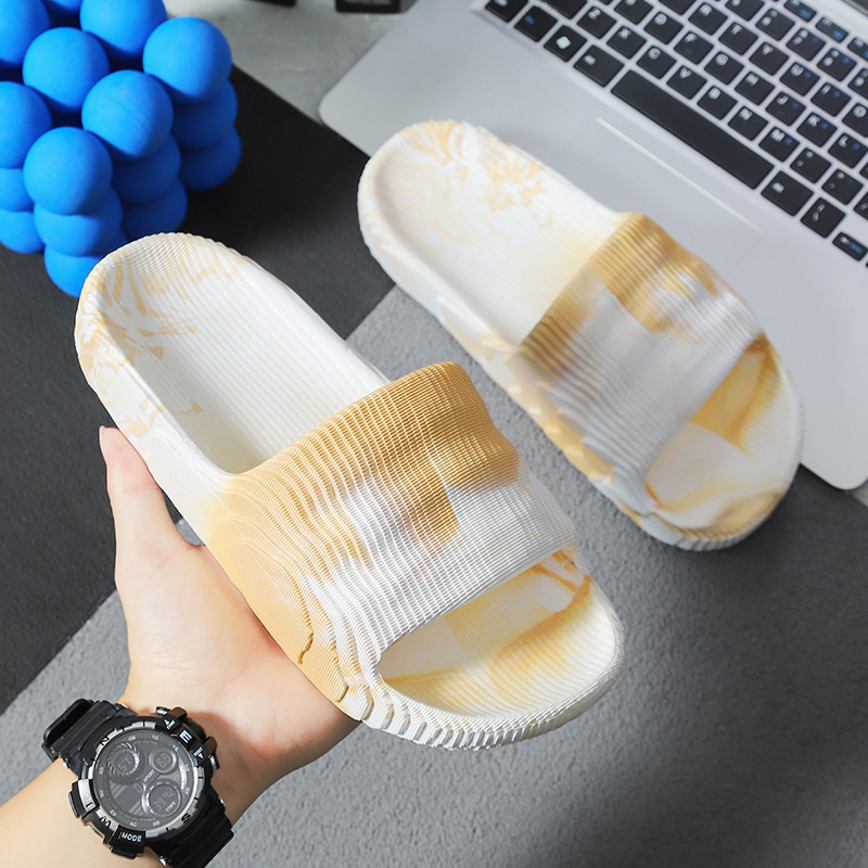 踩屎感家用拖鞋男士夏天新款防水浴室洗澡情侣厚底家居男凉拖鞋女