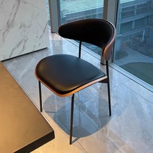 意式轻奢极简设计师餐椅家用高级感黑色靠背北欧高端实木书房椅子